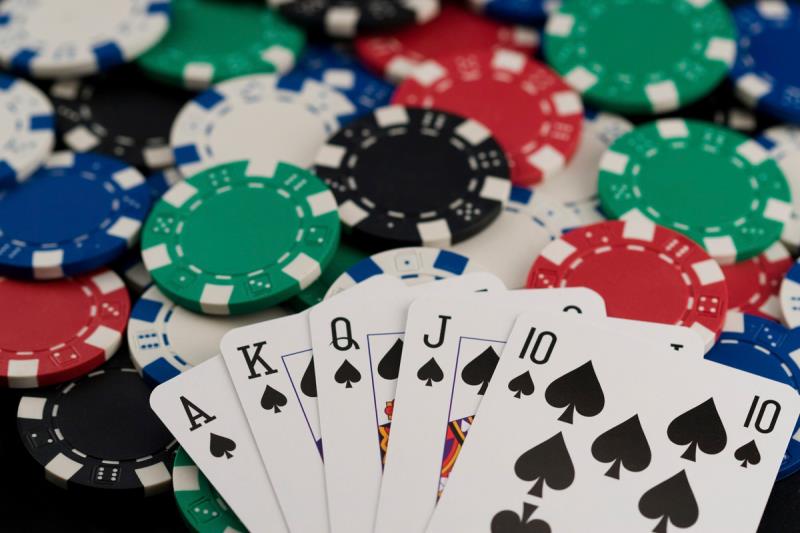 Thuật ngữ trong game bài poker mà người chơi nên biết