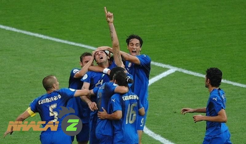 Đội tuyển Ý ghi bàn phút thứ 23