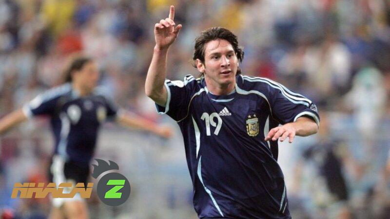 Messi 2006 World Cup ghi bàn đầu tiên ở World Cup