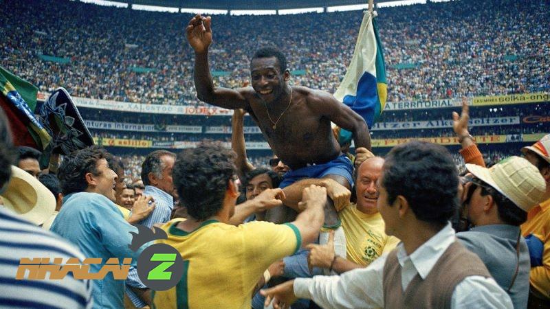 Hình ảnh Pele ăn mừng trong giải World Cup 1970